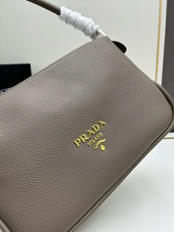 prada aaa qualite sac a main  pour femme s_126b5473